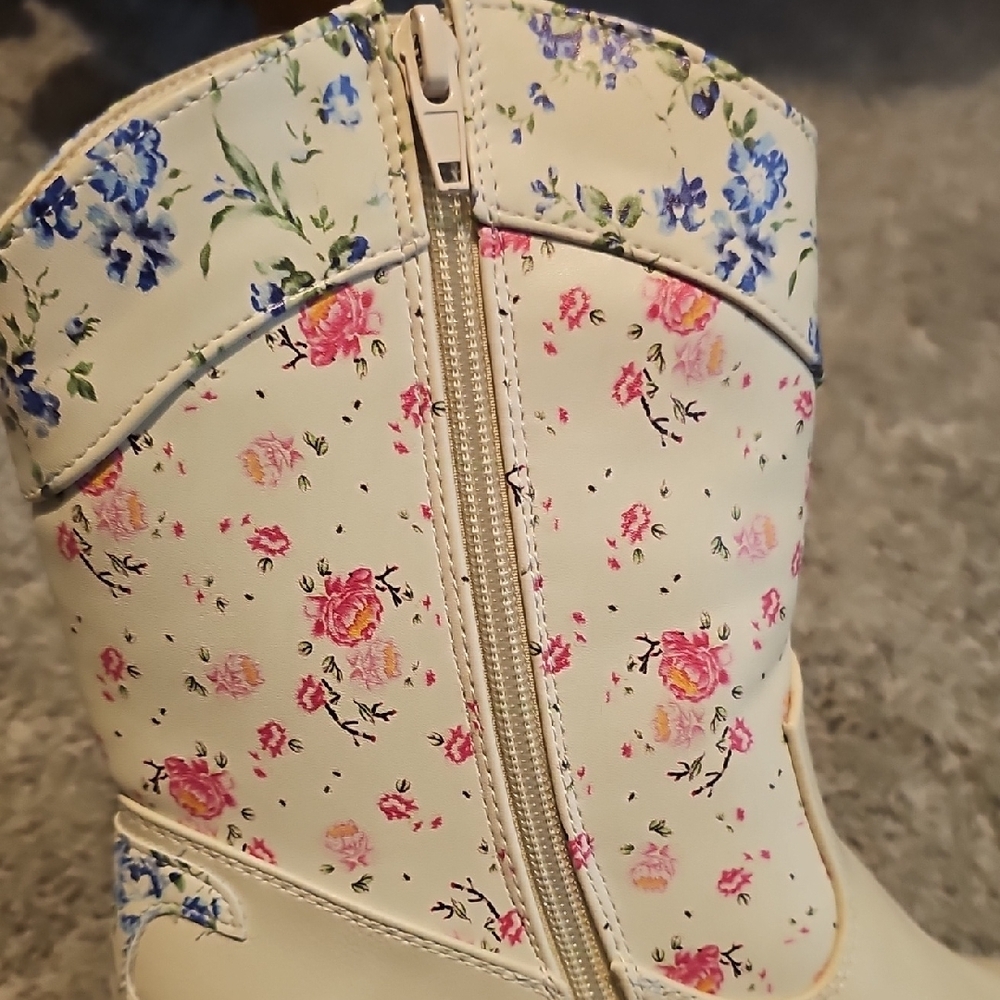 Pierre Dumas Floral Ankle Booties - Picture 8 of 9